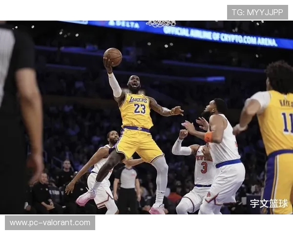 湖人半场领先十五分却遭逆转 末节崩盘惨败太阳残阵痛失好局 湖人半场领先十五分却遭逆转 末节崩盘惨败太阳残阵痛失好局