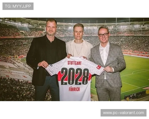 菲里希订婚喜讯传来,斯图加特队员纷纷祝贺庆祝 菲里希订婚喜讯传来,斯图加特队员纷纷祝贺庆祝